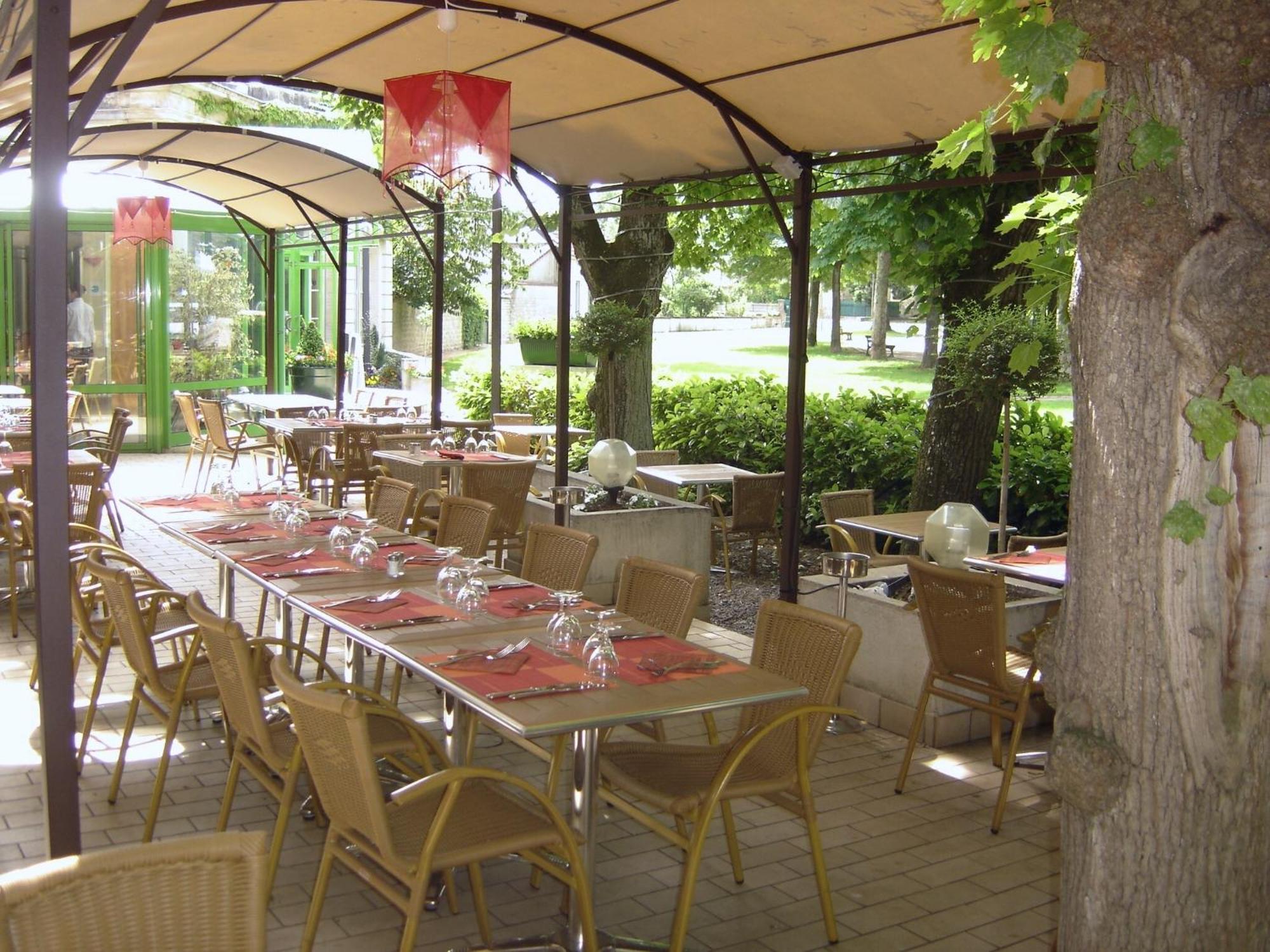 Hotel Restaurant Du Parc De La Colombiere Dijon Kültér fotó