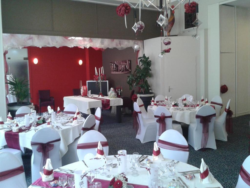 Hotel Restaurant Du Parc De La Colombiere Dijon Kültér fotó