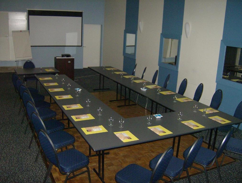 Hotel Restaurant Du Parc De La Colombiere Dijon Kültér fotó