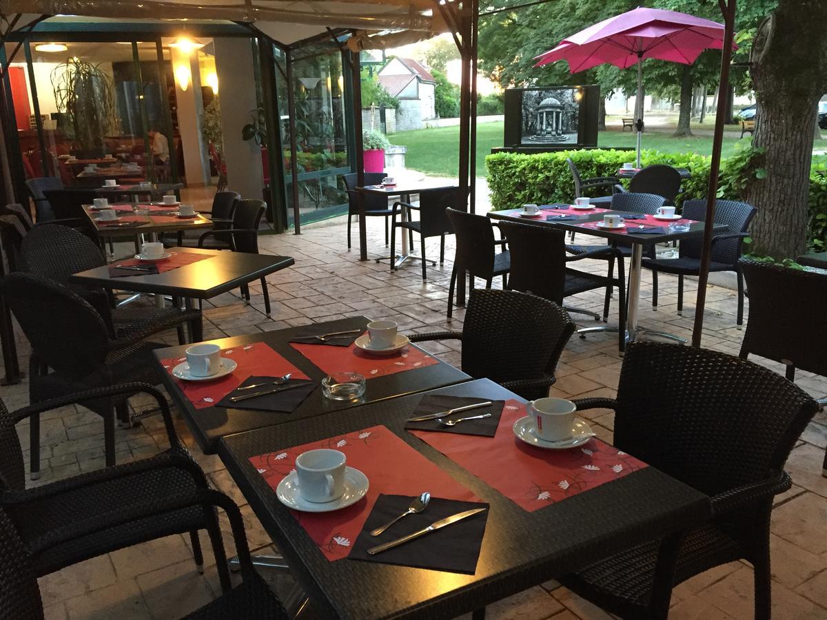 Hotel Restaurant Du Parc De La Colombiere Dijon Kültér fotó